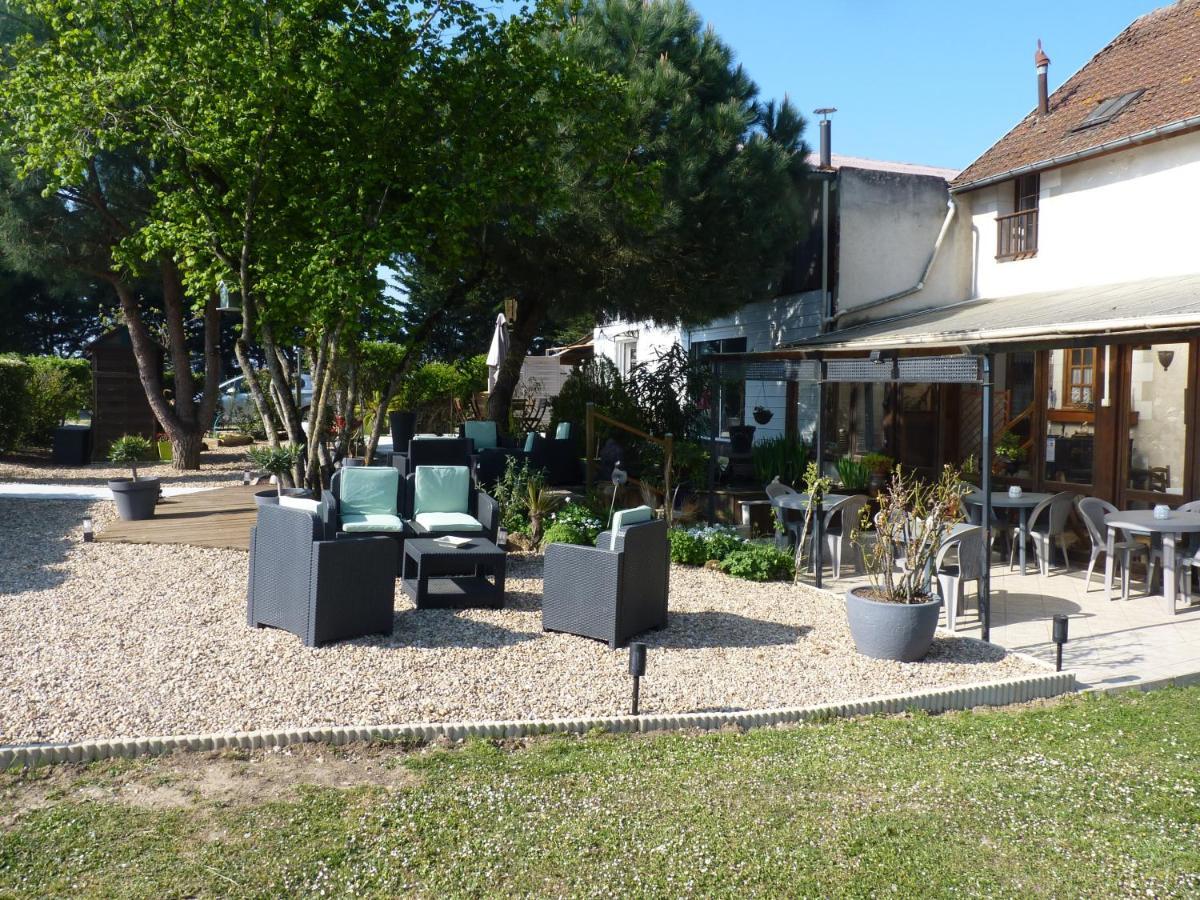 L'Arum Antique Sainte-Catherine-de-Fierbois Dış mekan fotoğraf